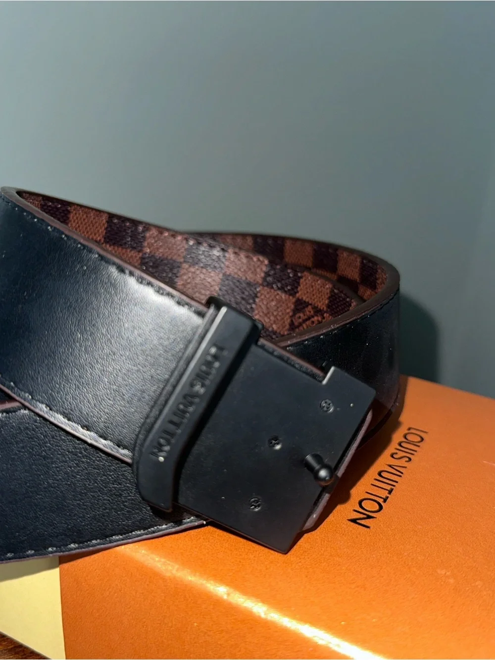 Louis Vuitton Initiales M9213 Belt 125/50 Black Leather Silver LV Buckle + Box